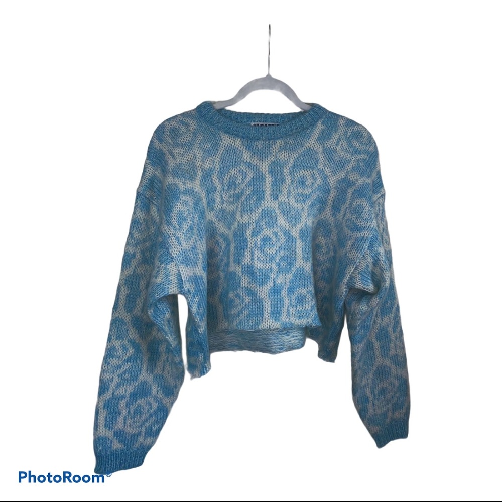 Blue cute cropped sweater thrifted